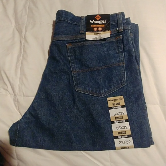 wrangler relaxed fit fr jeans